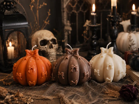 Bow Pumpkin Soy Candle 3.25x3 inches