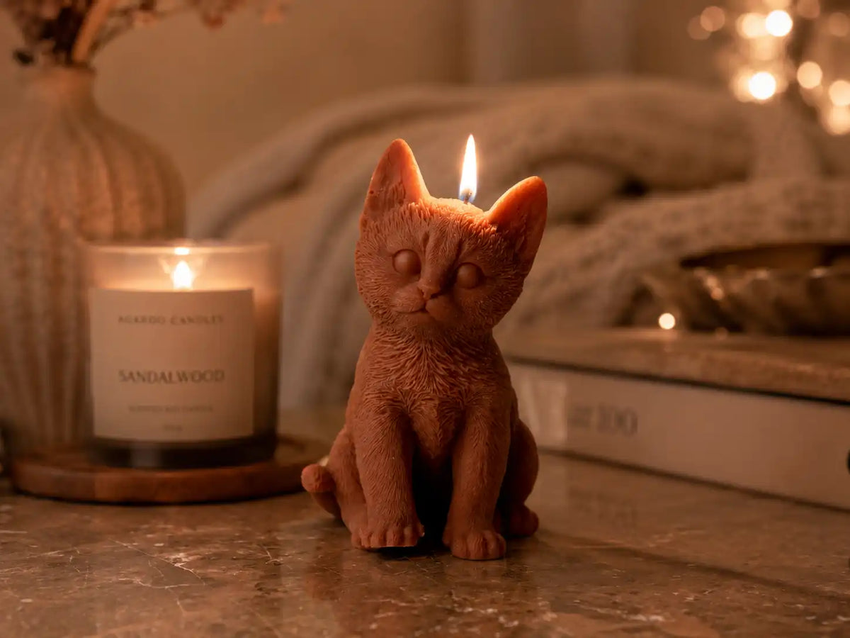 Cat Candle 7.5x5 inches