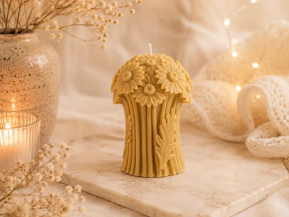 Daisy Bouquet Candle 6x4 inches