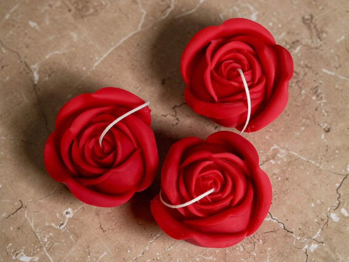 Medium Rose Shaped Candle 4x4 inches