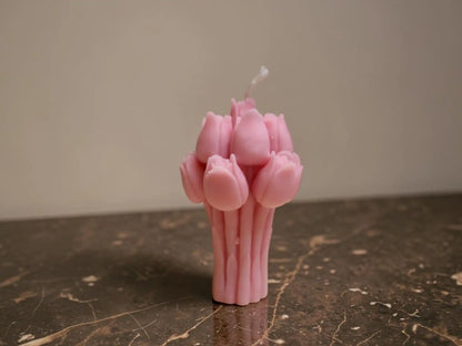 Tulip Bouquet Candle 4x2 inches