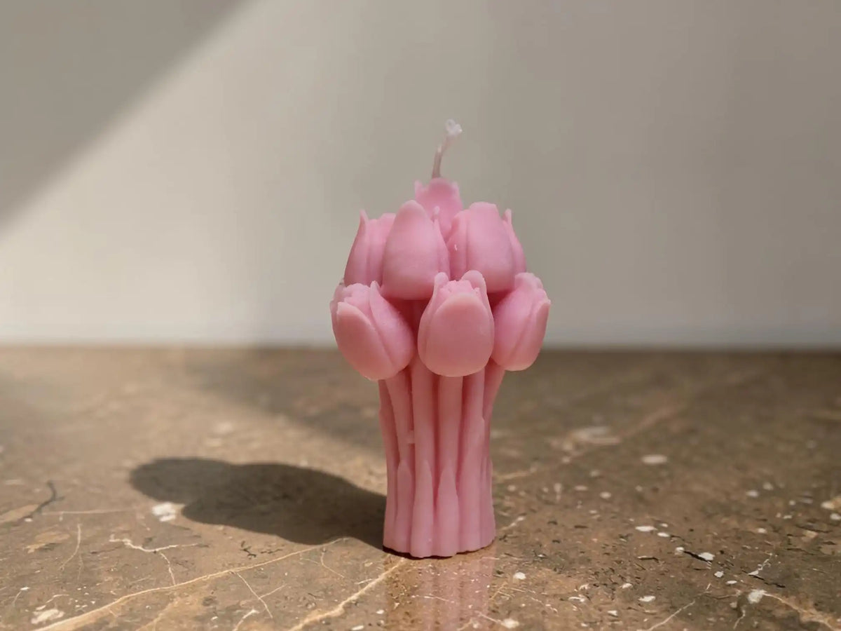 Tulip Bouquet Candle 4x2 inches