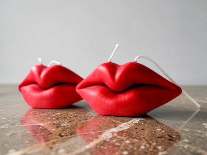 Face Lips Candle 2.25x5.25 inches