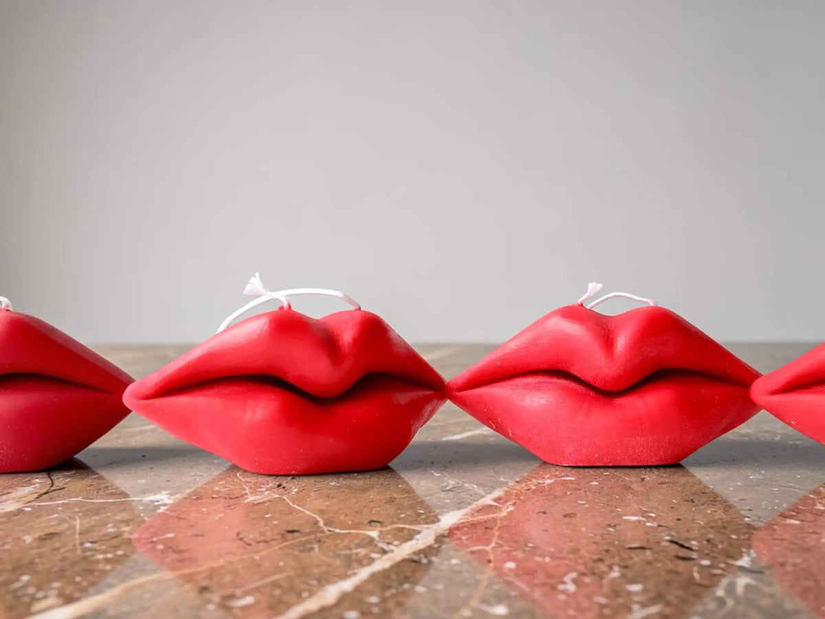 Face Lips Candle 2.25x5.25 inches