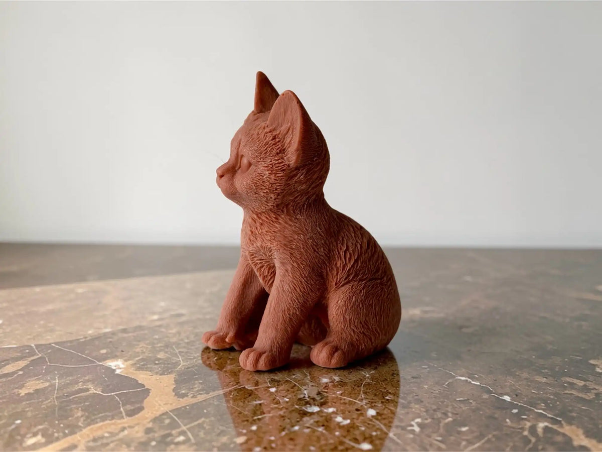 Cat Candle 7.5x5 inches