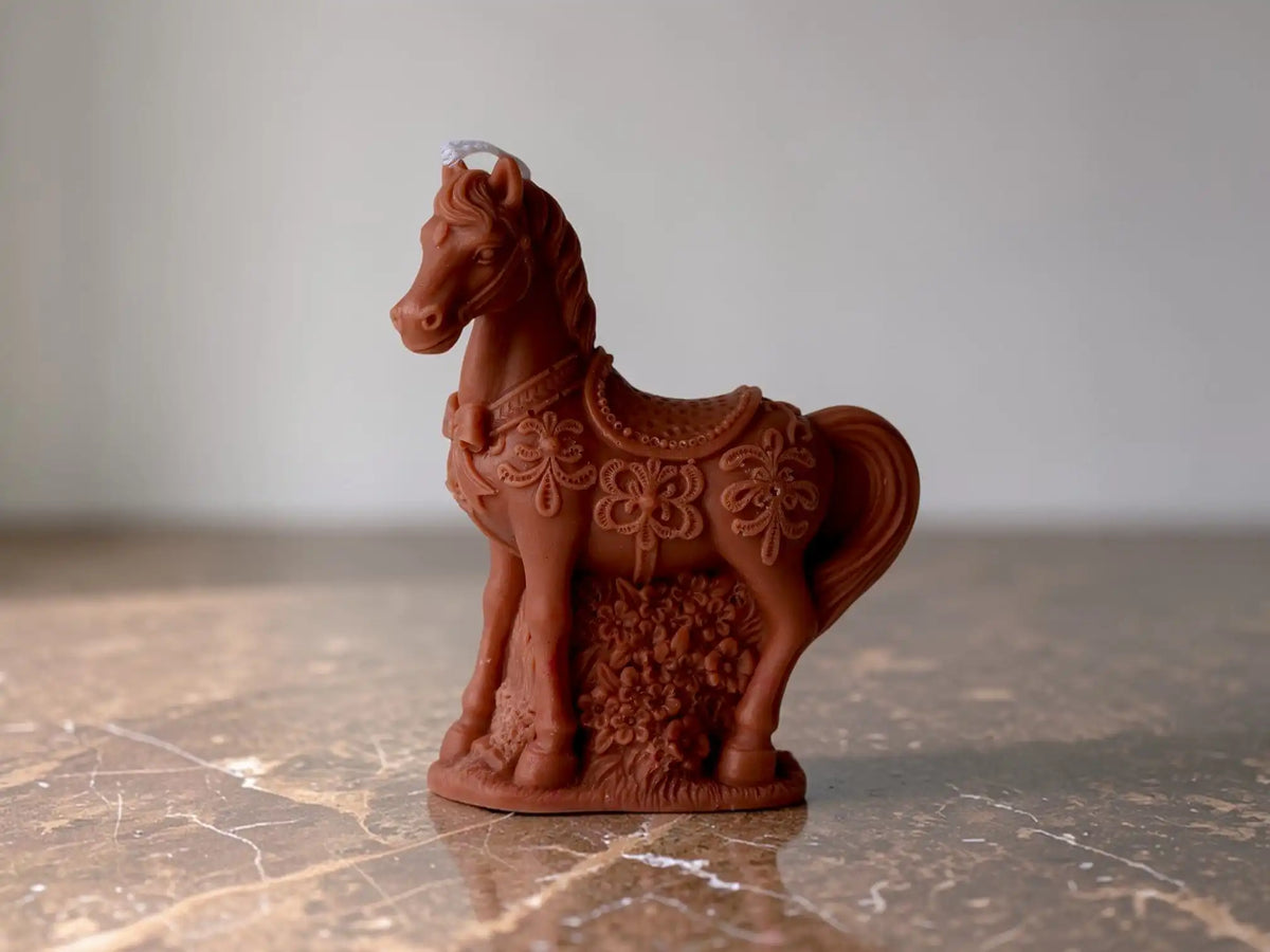 Horse Sculpture Candle 5x4 inches