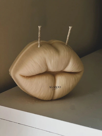 Sculptural Lips Candle 4x5 inches