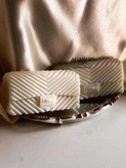 Large Purse Candle 3.5x7 inches