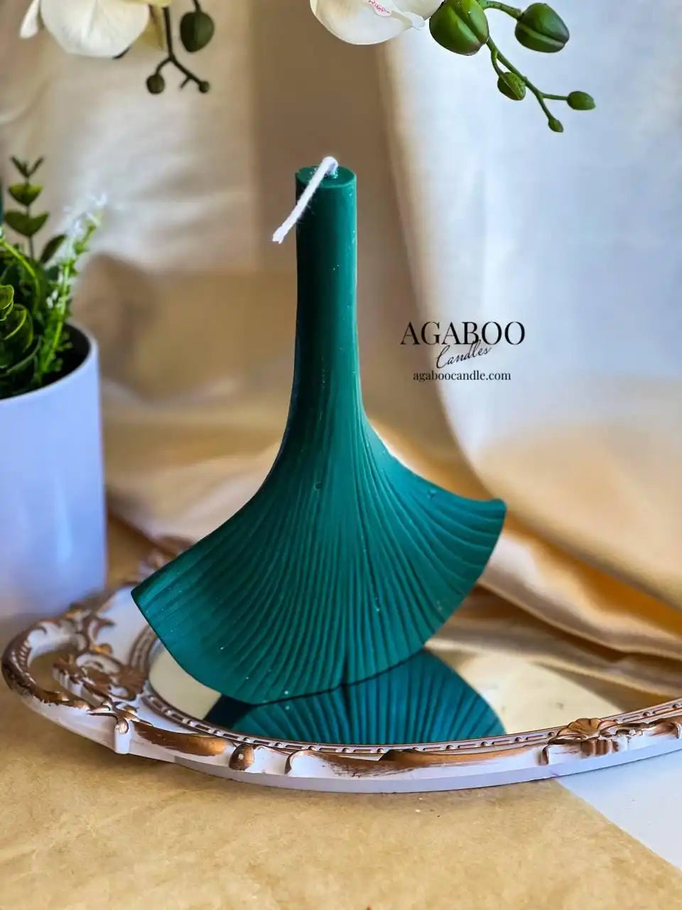 Ginkgo Leaf Candle 8.25x6 inches