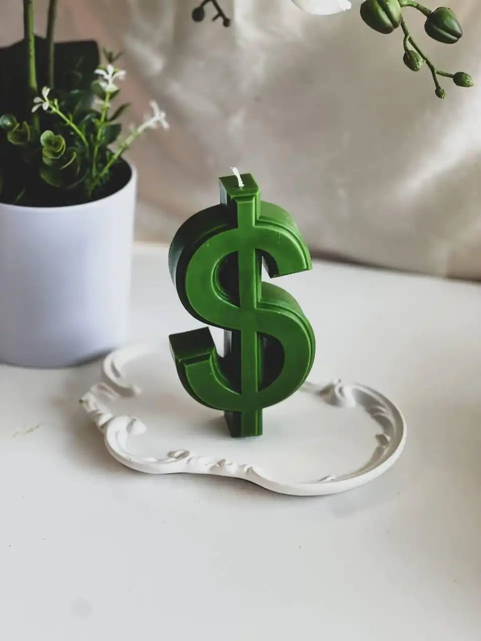 Dollar Shaped Candle 6x3 inches