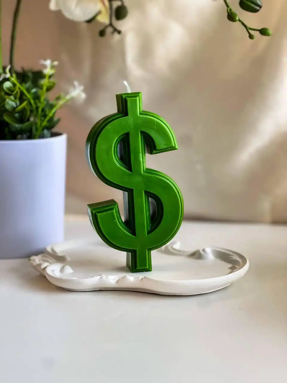 Dollar Shaped Candle 6x3 inches