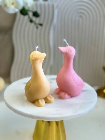 Goose Candle 4.5x2.75 inches