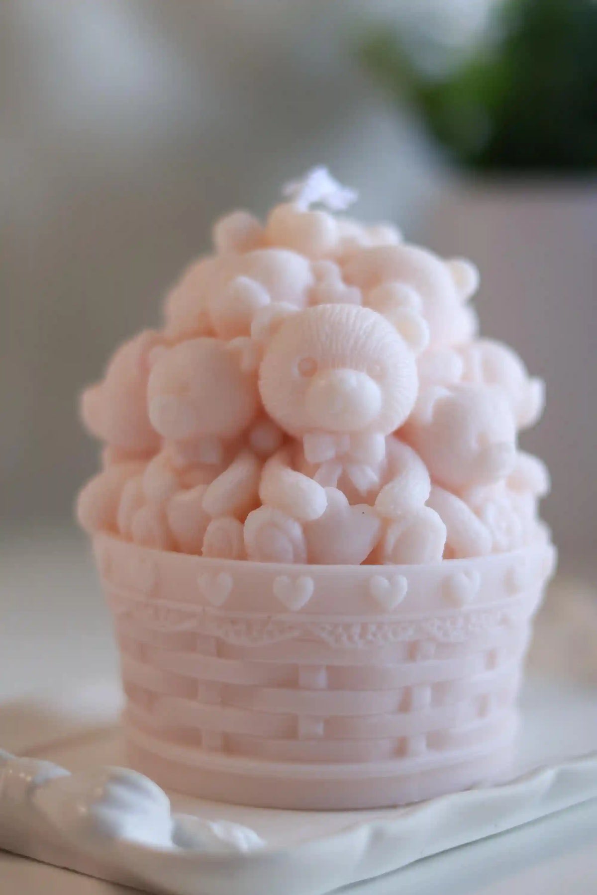 Basket Bear Candle Candle 4.5x3 inches
