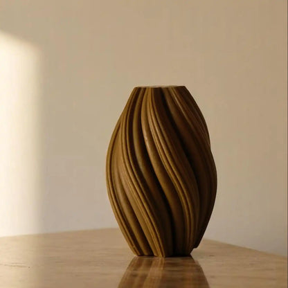 High Swirl Candle 7x3 inches