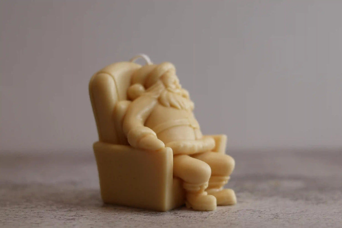 Sitting Santa Candle 4x2.5 inches