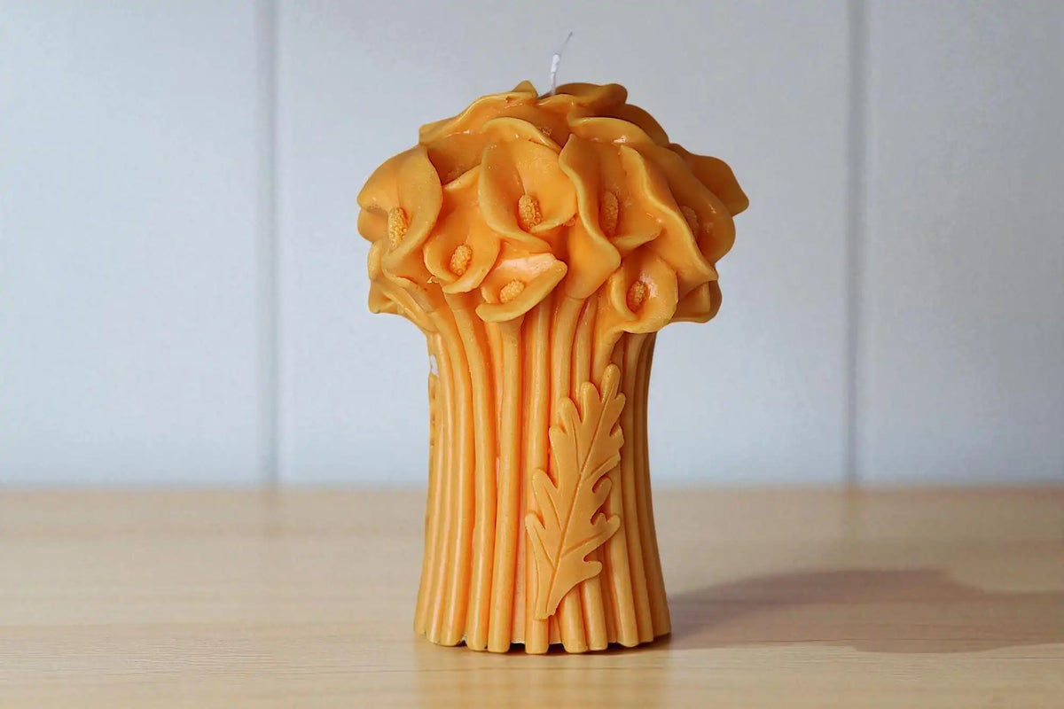Calla Lily Bouquet Candle 6.5x4.5 inches
