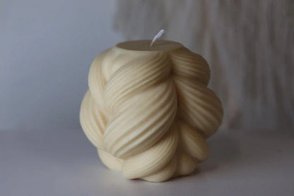 Large Twisted Knot Candle 5x6 inches