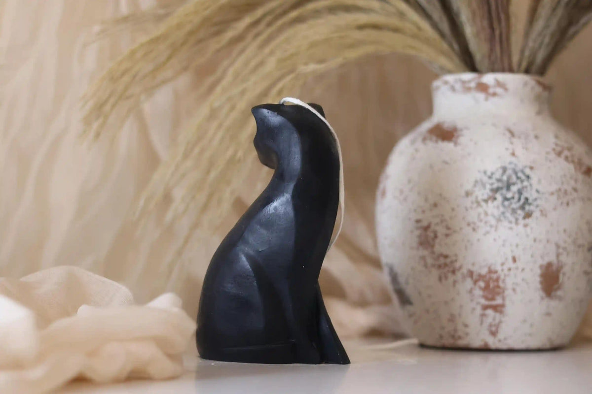 Artisan Cat Candle 5.5x2.5 inches