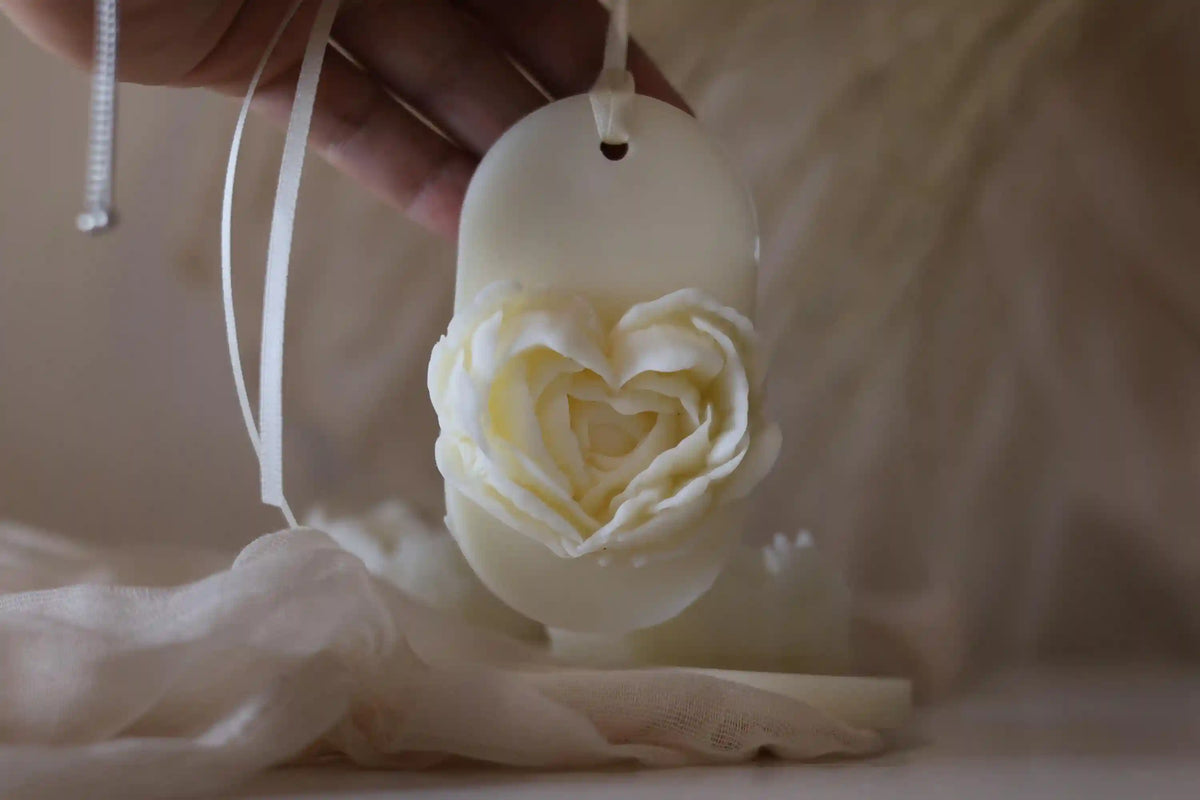 Wax Sachet with Floral Heart