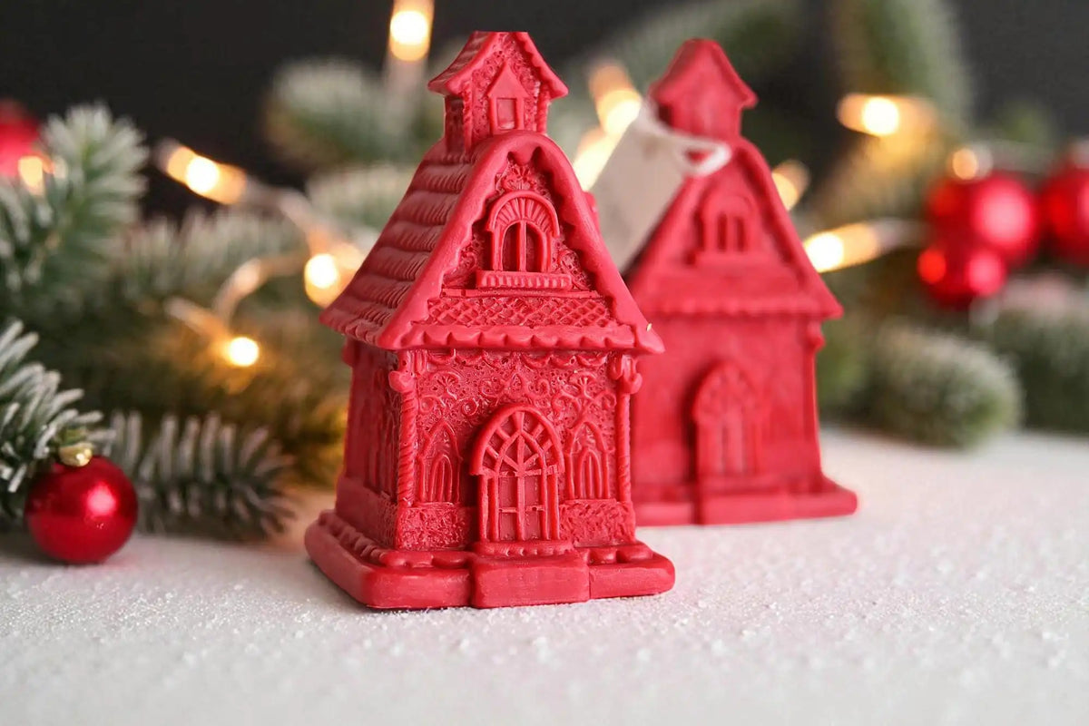 Gingerbread House Candle 6x3.5 inches