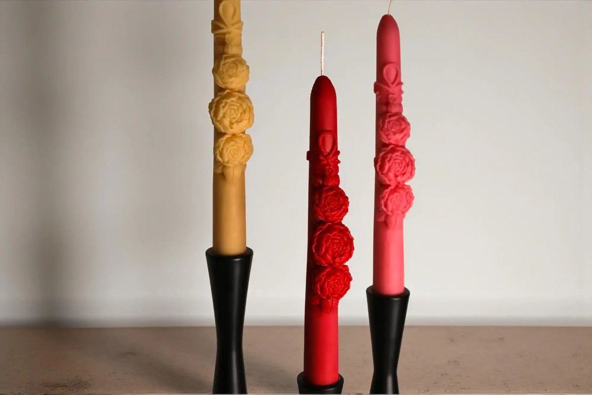 Rose Decorated Taper Candle 8.5x1 inches