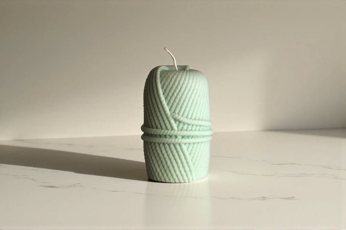 Knitting Yarn Candle 4.5x2 inches